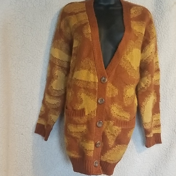 Sweaters - Cardigan Sweater